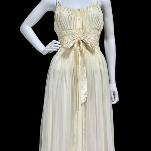 EYEFUL by RUTH FLAUM, 1950s vintage nightgown, white full length night dress